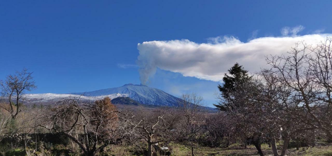 Mount Etna Chalet Maletto Exterior photo