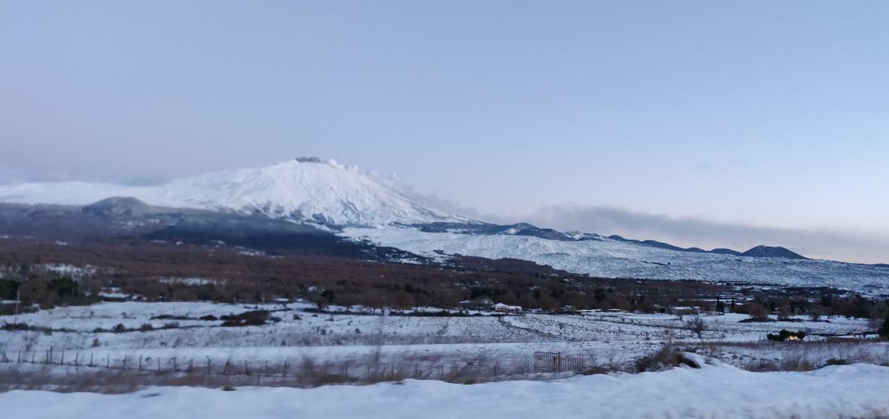 Mount Etna Chalet Maletto Exterior photo